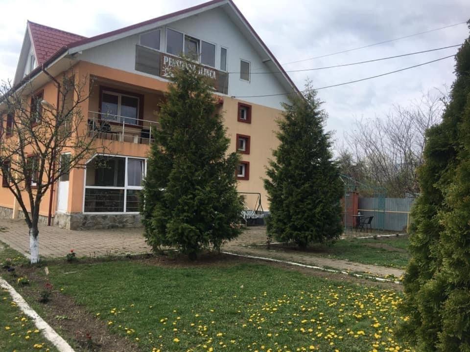 Cazare Ieftina Piatra Neamţ Exteriér fotografie